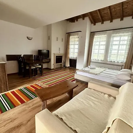 Ξενοδοχείο με διαμερίσματα студио 3*